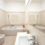 Cadorna 14 Tirabora Short Rent *