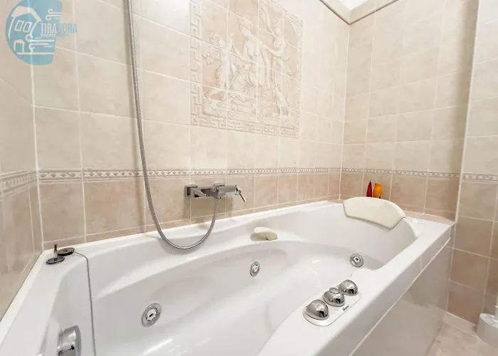 Cadorna 14 Tirabora Short Rent Appartement Triëst